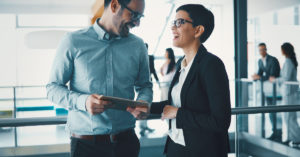 Quer aprender como se aproximar de uma pessoa? Descubra esses 7 passos!
